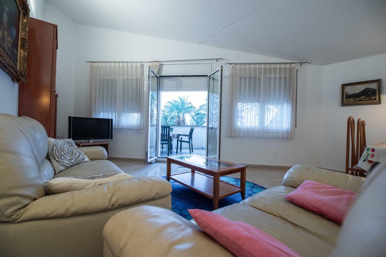 Villa Frente Al Mar 람폴라 외부 사진